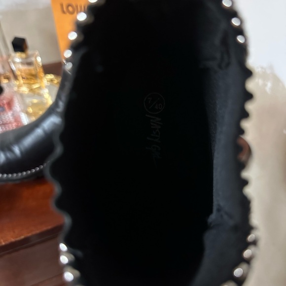 Booties - Picture 3 of 3